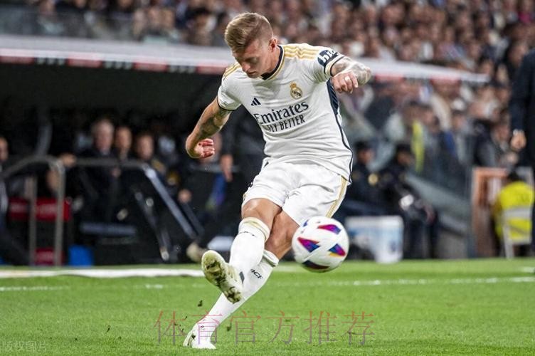 记者:克罗斯已参加皇马合练 贝尔等5将仍养伤 记者:克罗斯已参加皇马合练 贝尔等5将仍养伤